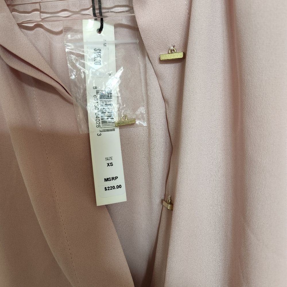 NWT Alice & Olivia pink button up top - Picture 3 of 4